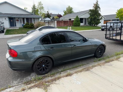 Used 2011 BMW 328i Sedan RWD image 1