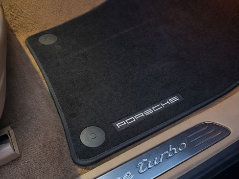 Used 2014 Porsche Cayenne image 18