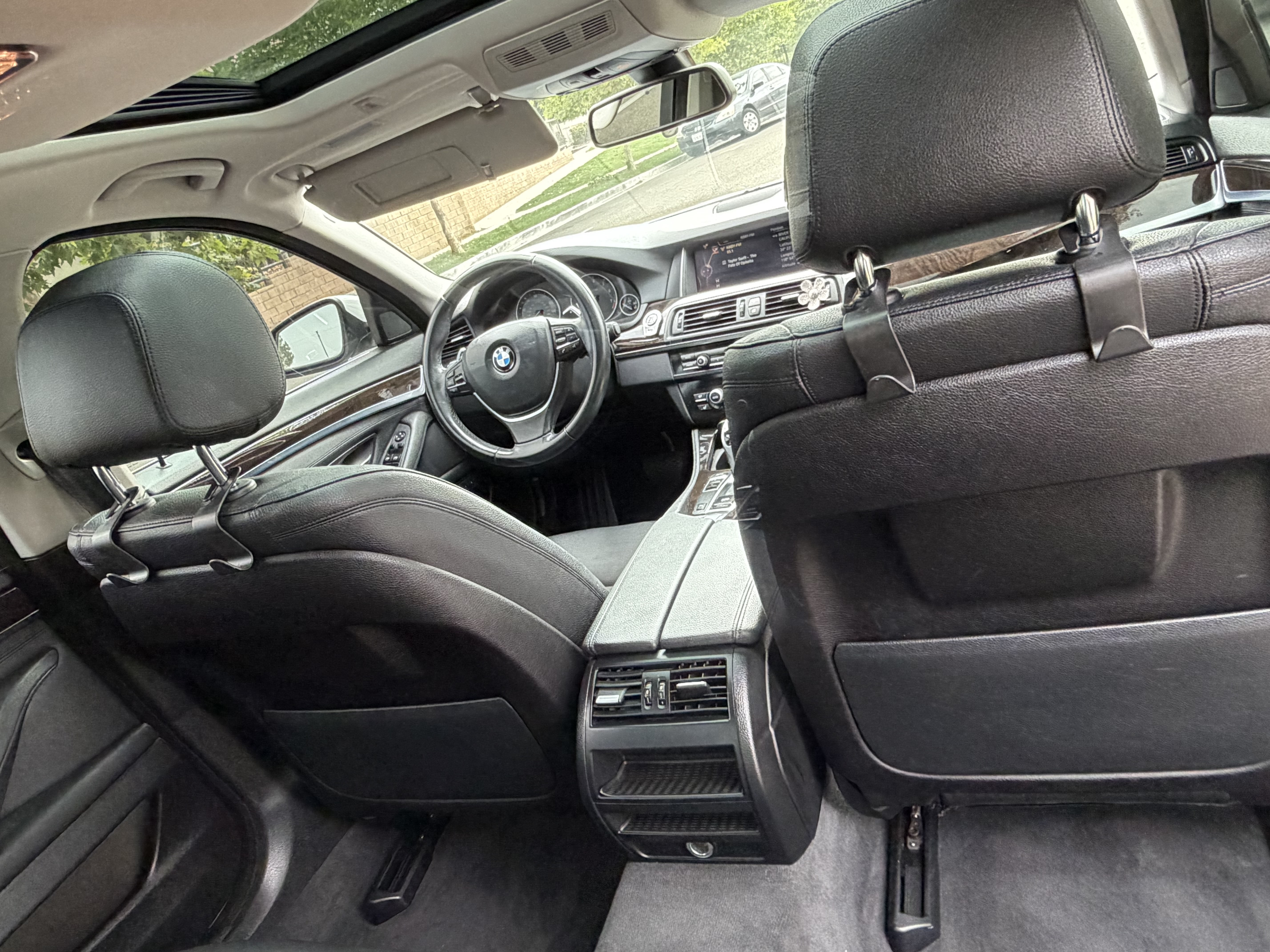 Used 2016 BMW 528i Sedan RWD image 6