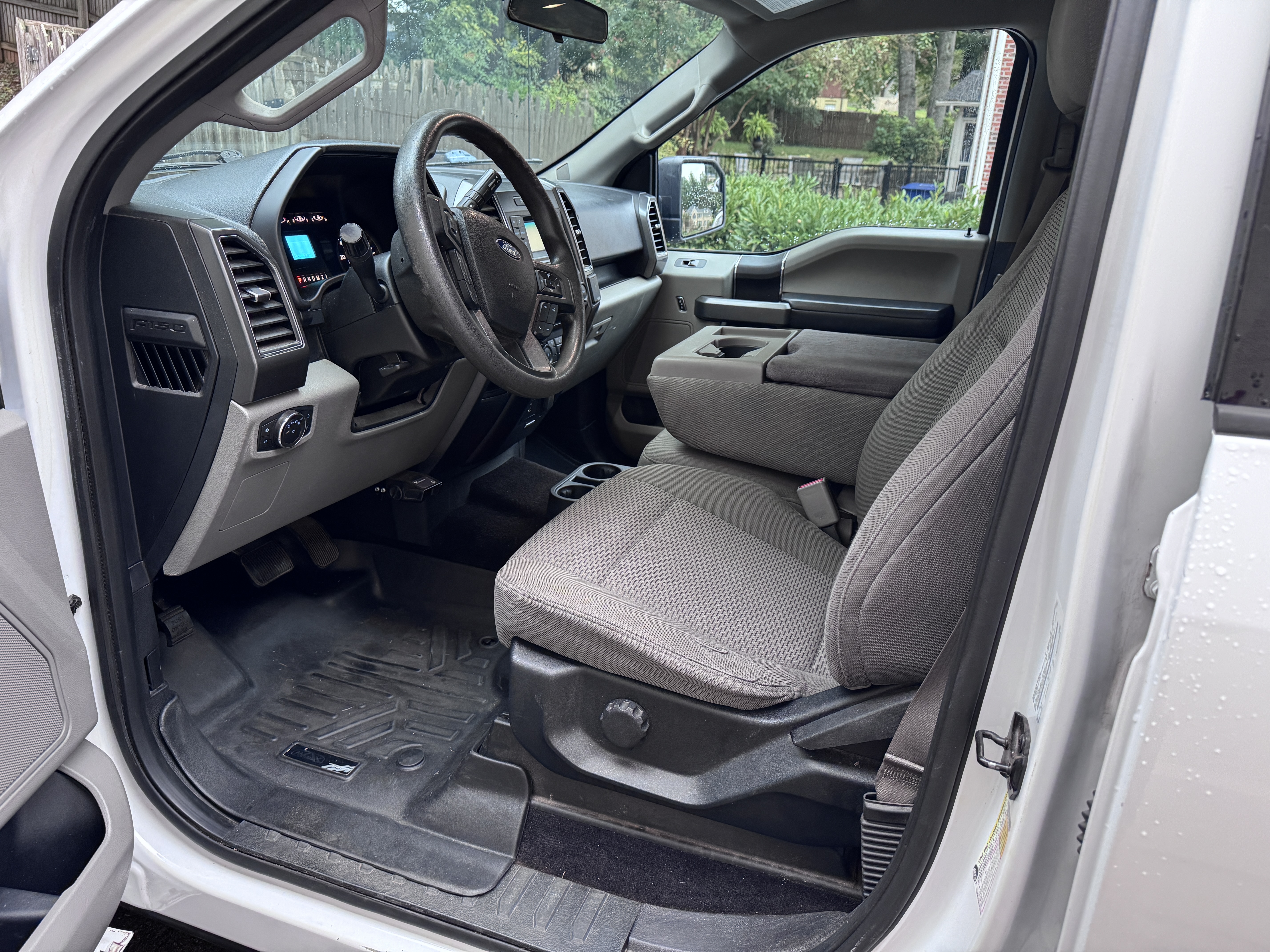 Used 2017 Ford F150 XLT AWD/4WD image 16