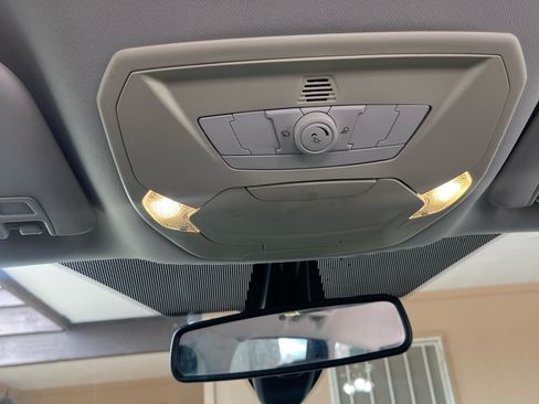 Used 2015 Ford Escape Titanium image 2