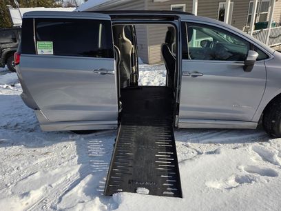 Used 2020 Chrysler Voyager Lxi