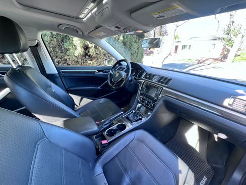 Used 2017 Volkswagen Passat 1.8T SE image 15