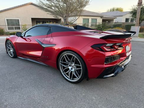 Used 2024 Chevrolet Corvette Z06 RWD image 10