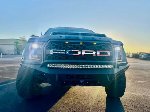 Used 2018 Ford F150 Raptor w/ Equipment Group 802A Luxury image 5