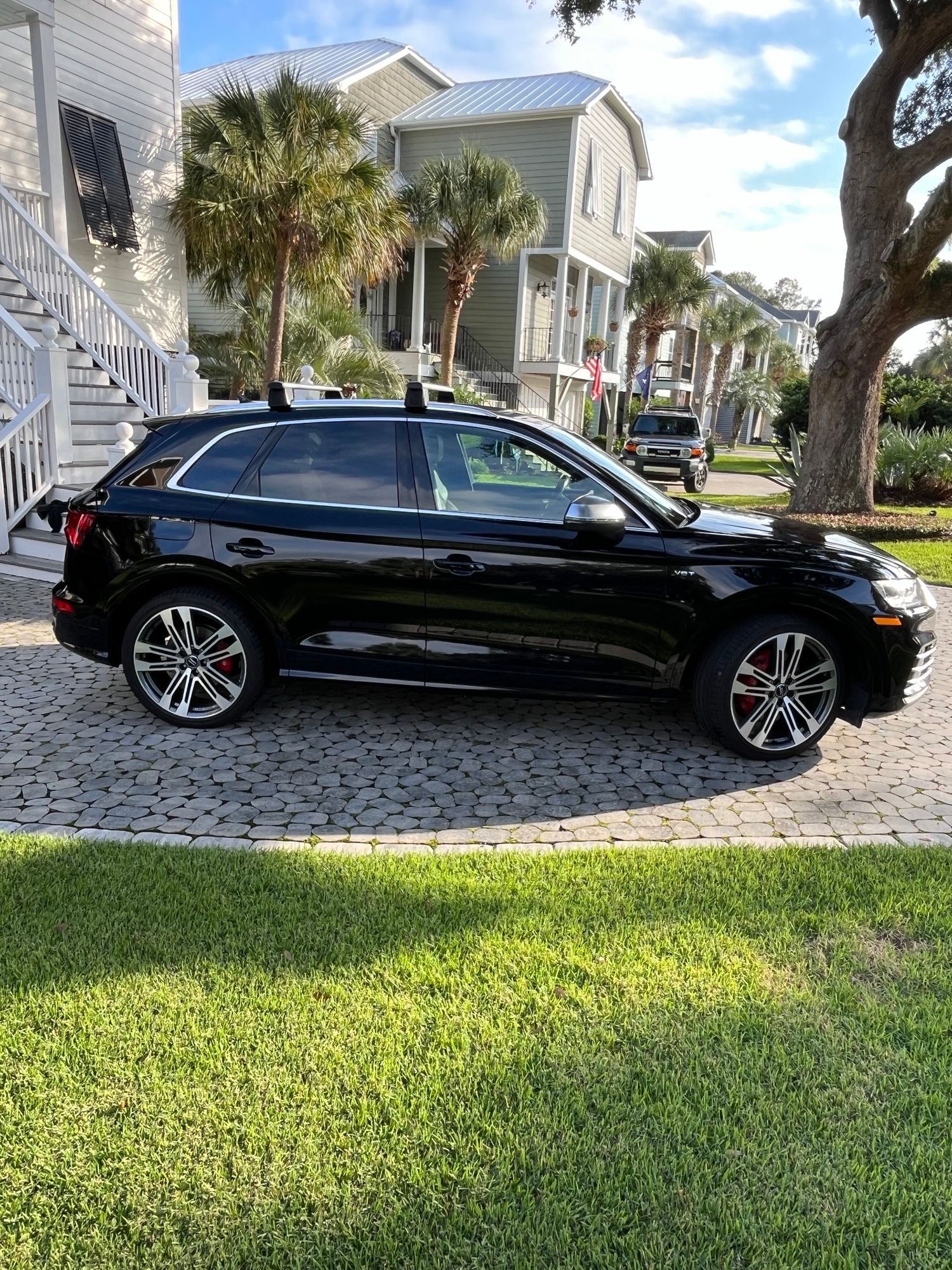 Used 2018 Audi SQ5 Premium Plus w/ S Sport Package AWD/4WD image 4