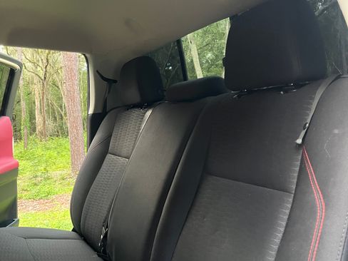 Used 2019 Toyota Tacoma SR5 RWD image 16