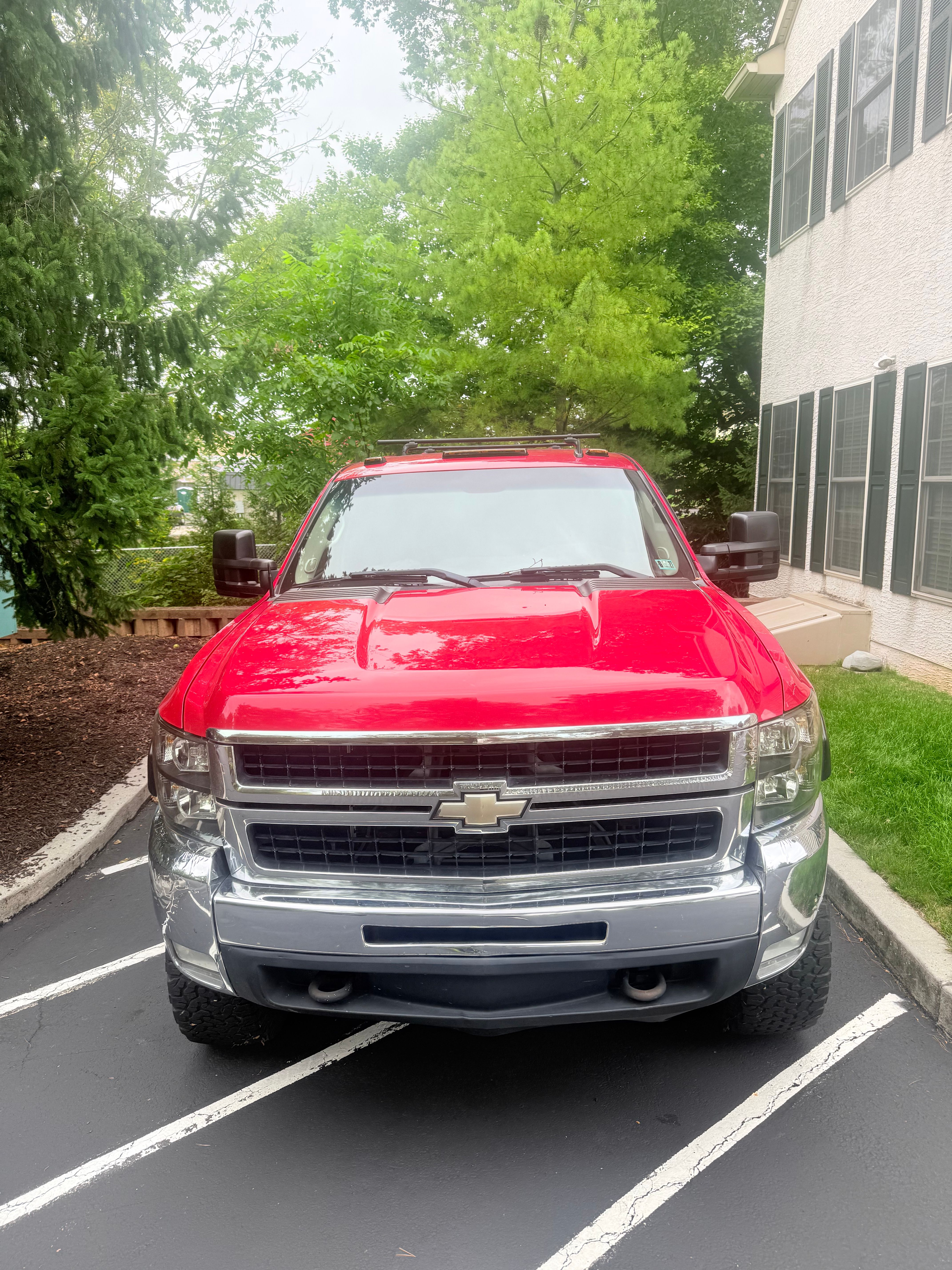 Used 2010 Chevrolet Silverado 2500 LT w/ Interior Plus Package AWD/4WD image 2