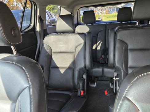 Used 2018 GMC Acadia SLT image 9