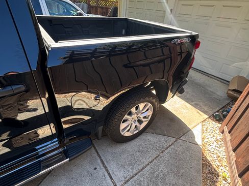 Used 2019 Chevrolet Silverado 1500 Custom w/ Custom Max Trailering Package AWD/4WD image 6