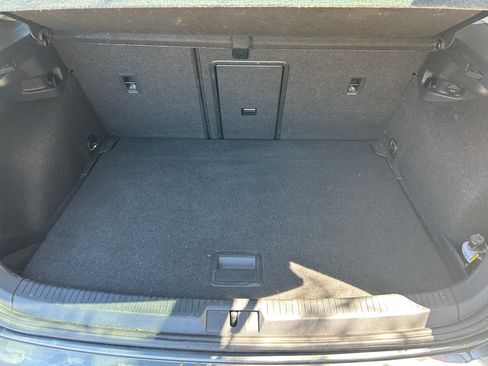 Used 2019 Volkswagen e-Golf SEL Premium image 15