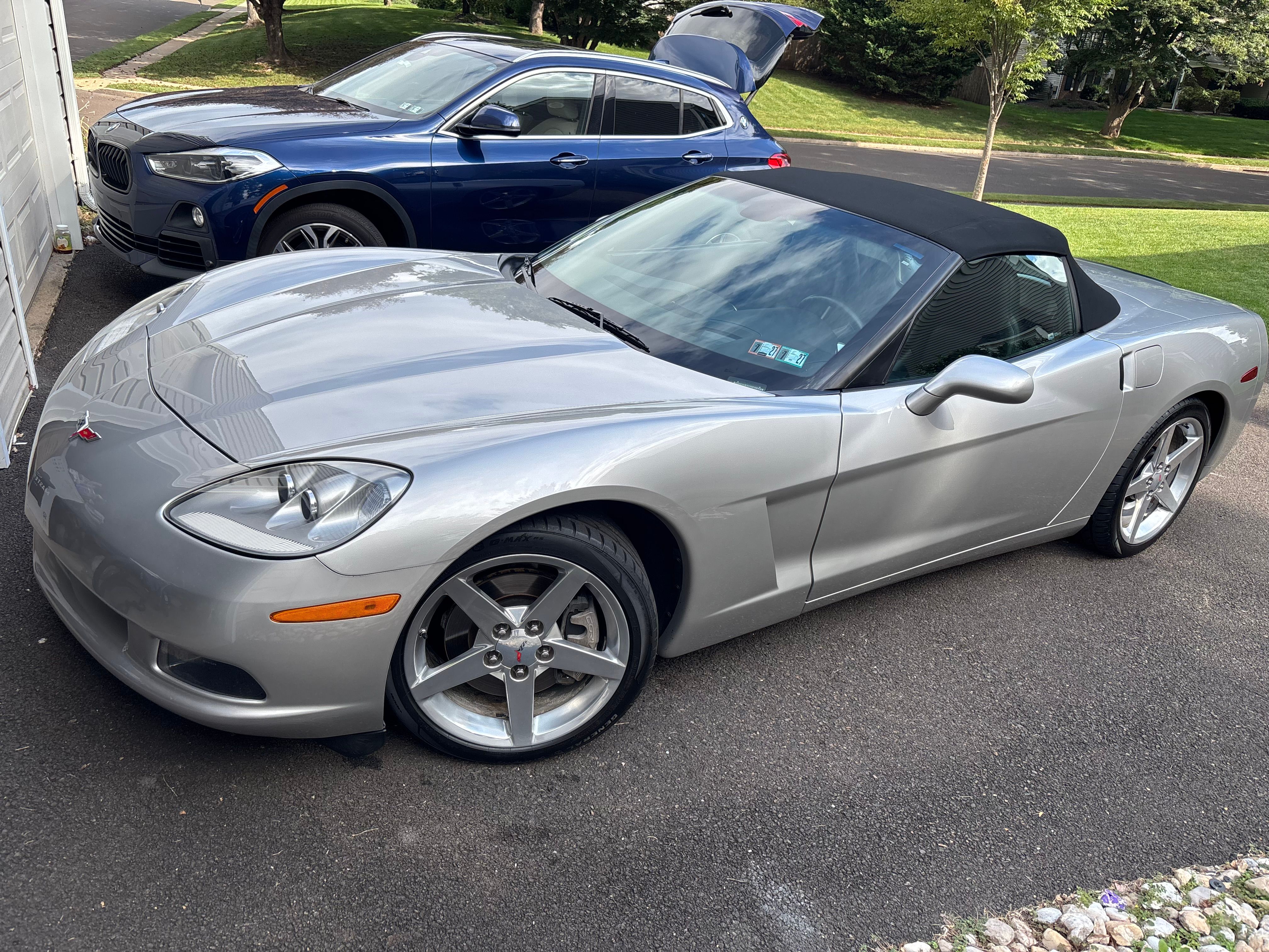 Used 2005 Chevrolet Corvette Convertible w/ Preferred Equipment Group RWD image 1