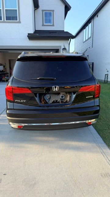 Used 2017 Honda Pilot Touring image 8