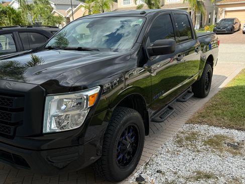 Used 2020 Nissan Titan S w/ S Utility Package RWD image 4