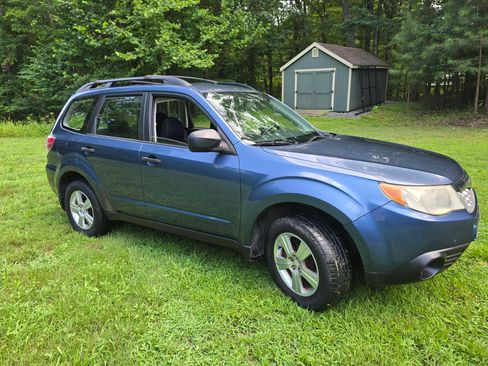 Used 2011 Subaru Forester 2.5X AWD/4WD image 1