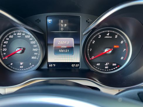 Used 2016 Mercedes-Benz GLC 300 300 Sport Utility 4D image 6