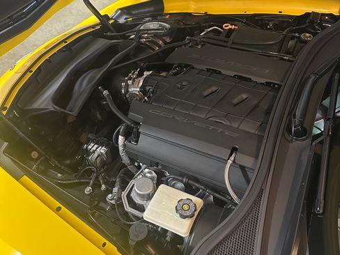 Used 2015 Chevrolet Corvette Stingray Coupe w/ 2LT Preferred Equipment Group image 17