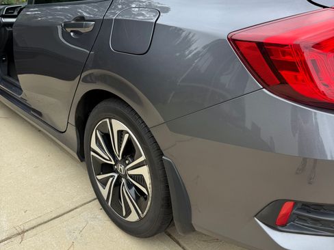 Used 2016 Honda Civic EX-T image 10