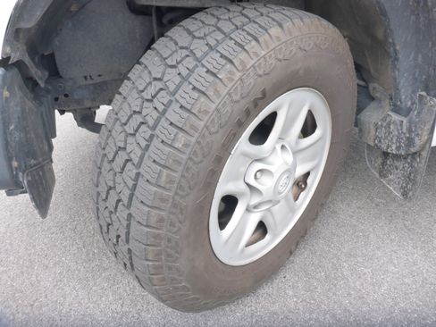 Used 2015 Toyota Tundra SR image 12