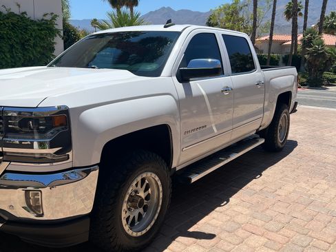 Used 2016 Chevrolet Silverado 1500 LTZ w/ LTZ Plus Package AWD/4WD image 2