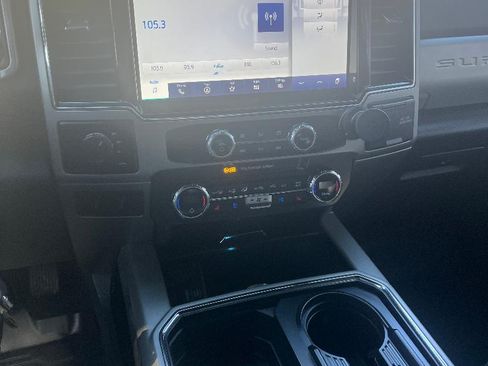 Used 2022 Ford F250 Lariat w/ Lariat Value Package image 9