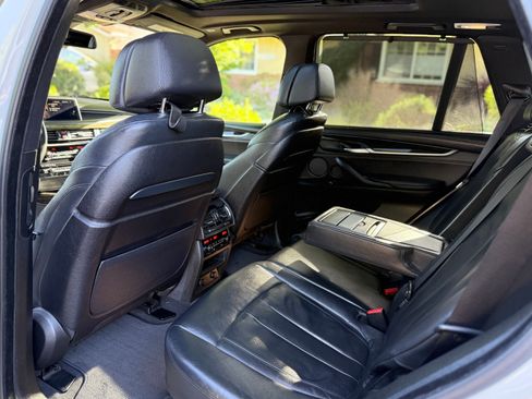 Used 2014 BMW X5 xDrive50i AWD/4WD image 18