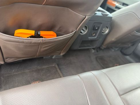 Used 2015 Ford F350 King Ranch w/ King Ranch w/Chrome Package image 9