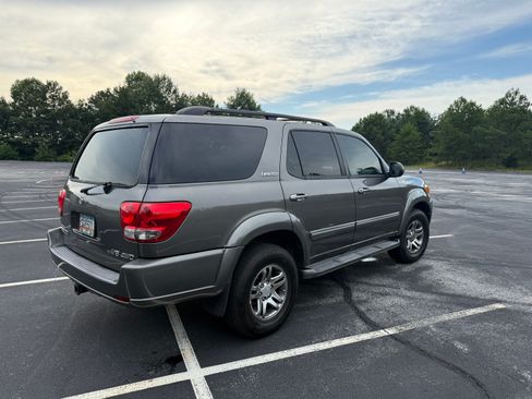 Used 2006 Toyota Sequoia Limited AWD/4WD image 6