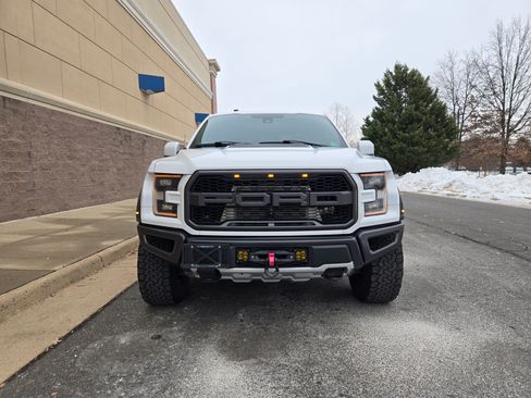 Used 2018 Ford F150 Raptor w/ Equipment Group 802A Luxury image 6
