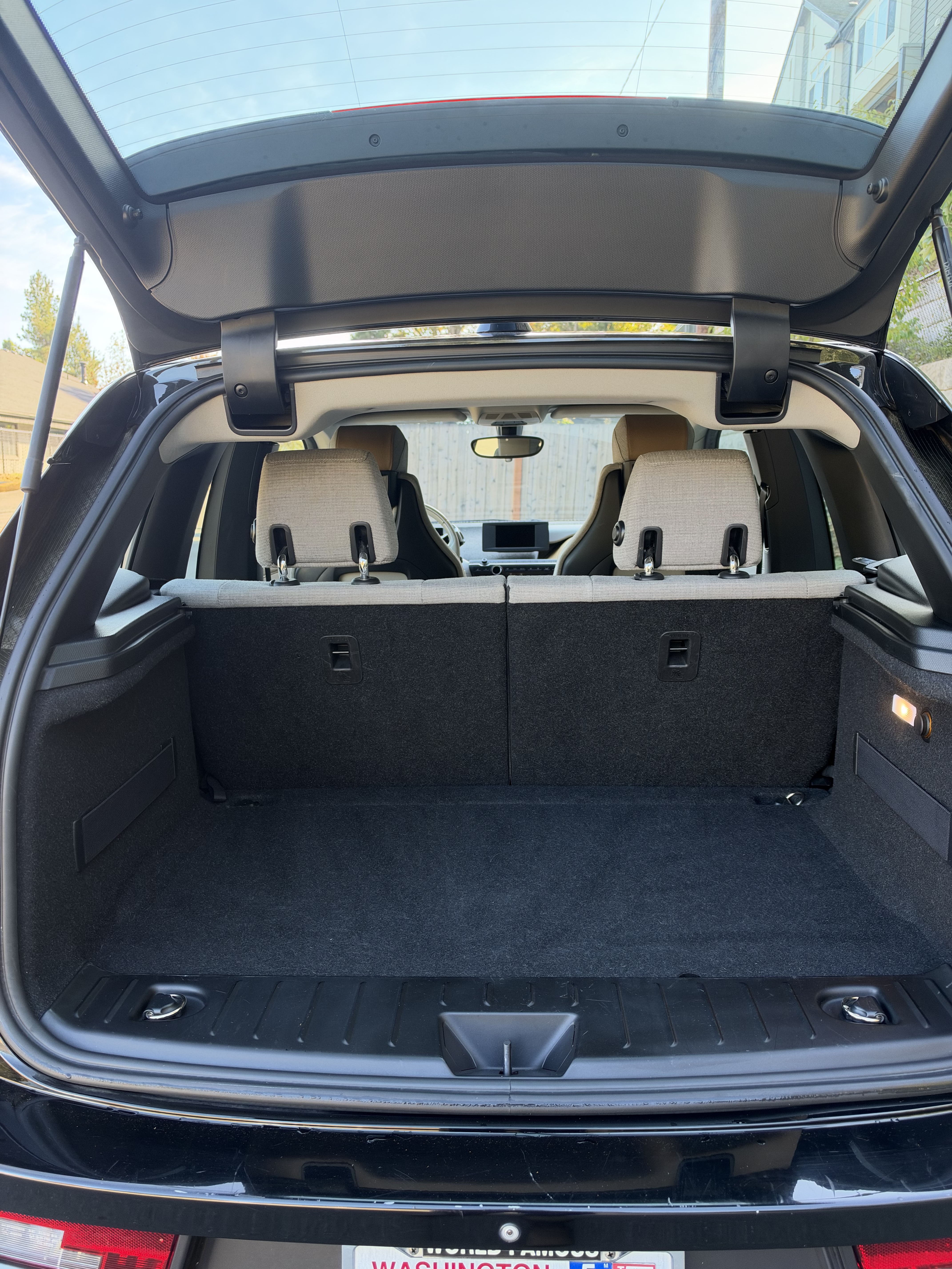 Used 2015 BMW i3 w/ Range Extender RWD image 10