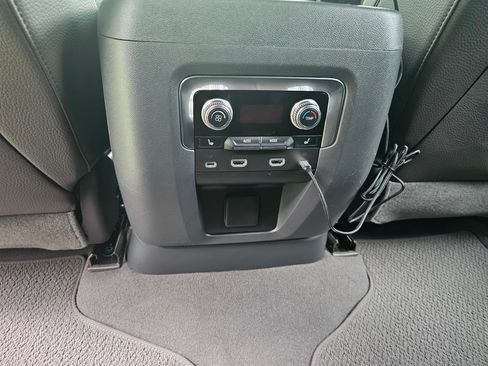 Used 2023 GMC Yukon Denali w/ Advanced Technology Package AWD/4WD image 15