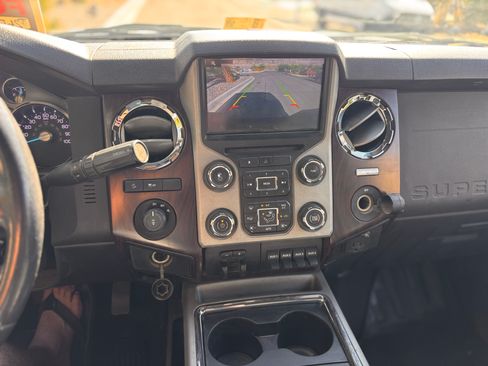 Used 2014 Ford F350 Lariat w/ Lariat Ultimate Package image 18