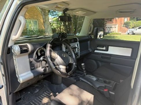 Used 2008 Toyota FJ Cruiser 2WD image 11