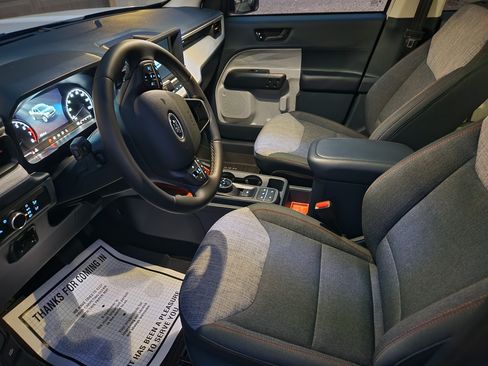 Used 2023 Ford Maverick XLT w/ FX4 Off-Road Package image 5