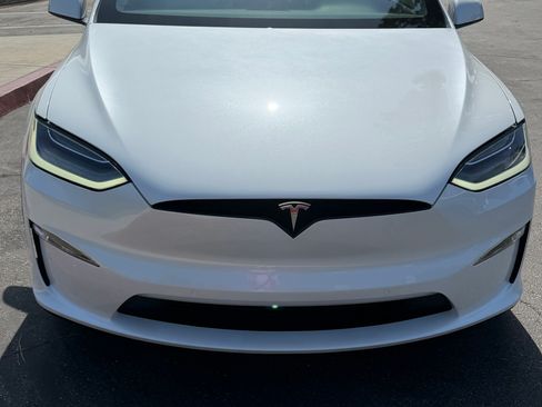 Used 2023 Tesla Model X AWD/4WD image 5