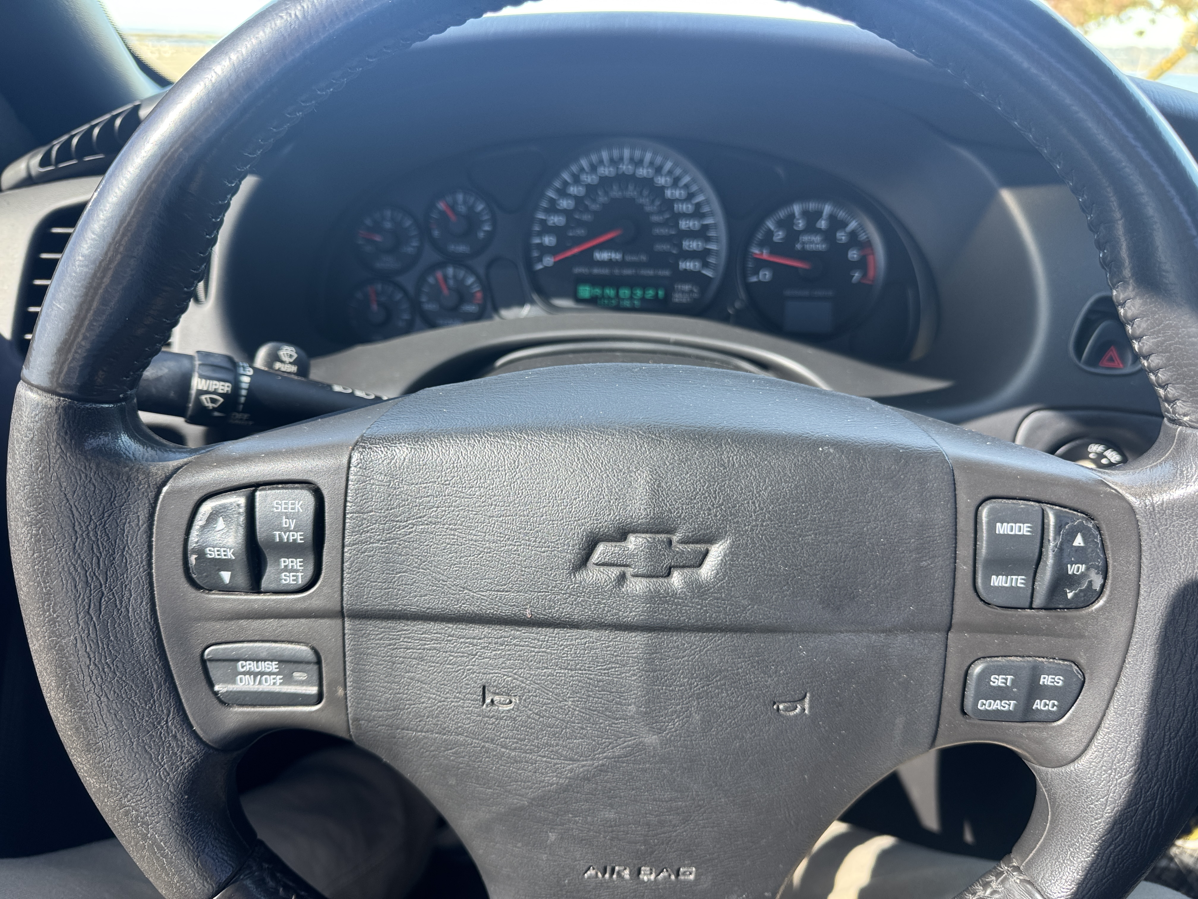 Used 2004 Chevrolet Monte Carlo SS w/ Preferred Equipment Group FWD image 14