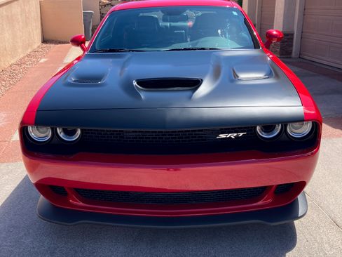 Used 2015 Dodge Challenger SRT Hellcat RWD image 2