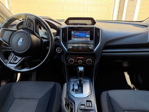 Used 2021 Subaru Crosstrek 2.0i Premium w/ Moonroof Package image 9