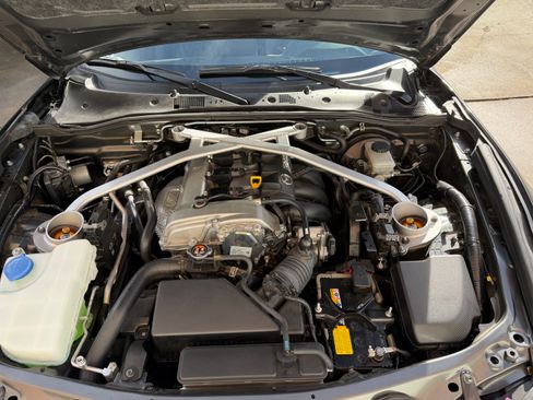 Used 2019 MAZDA MX-5 Miata Club w/ Brembo/BBS Recaro Package image 18