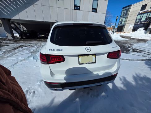 Used 2021 Mercedes-Benz GLC 300 4MATIC image 8