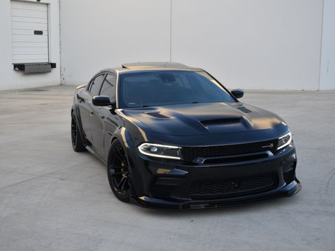 Used 2023 Dodge Charger Scat Pack RWD image 2