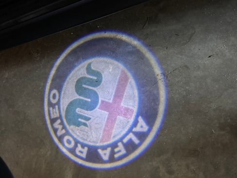 Used 2018 Alfa Romeo Stelvio Ti Sport image 23