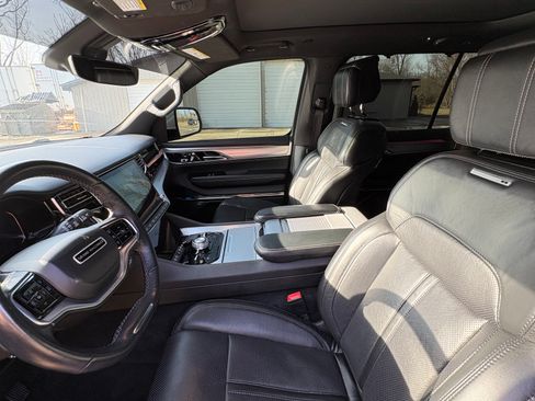 Used 2022 Jeep Grand Wagoneer Series I image 6