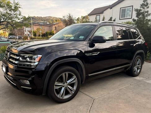 Used 2019 Volkswagen Atlas SEL R-Line image 9