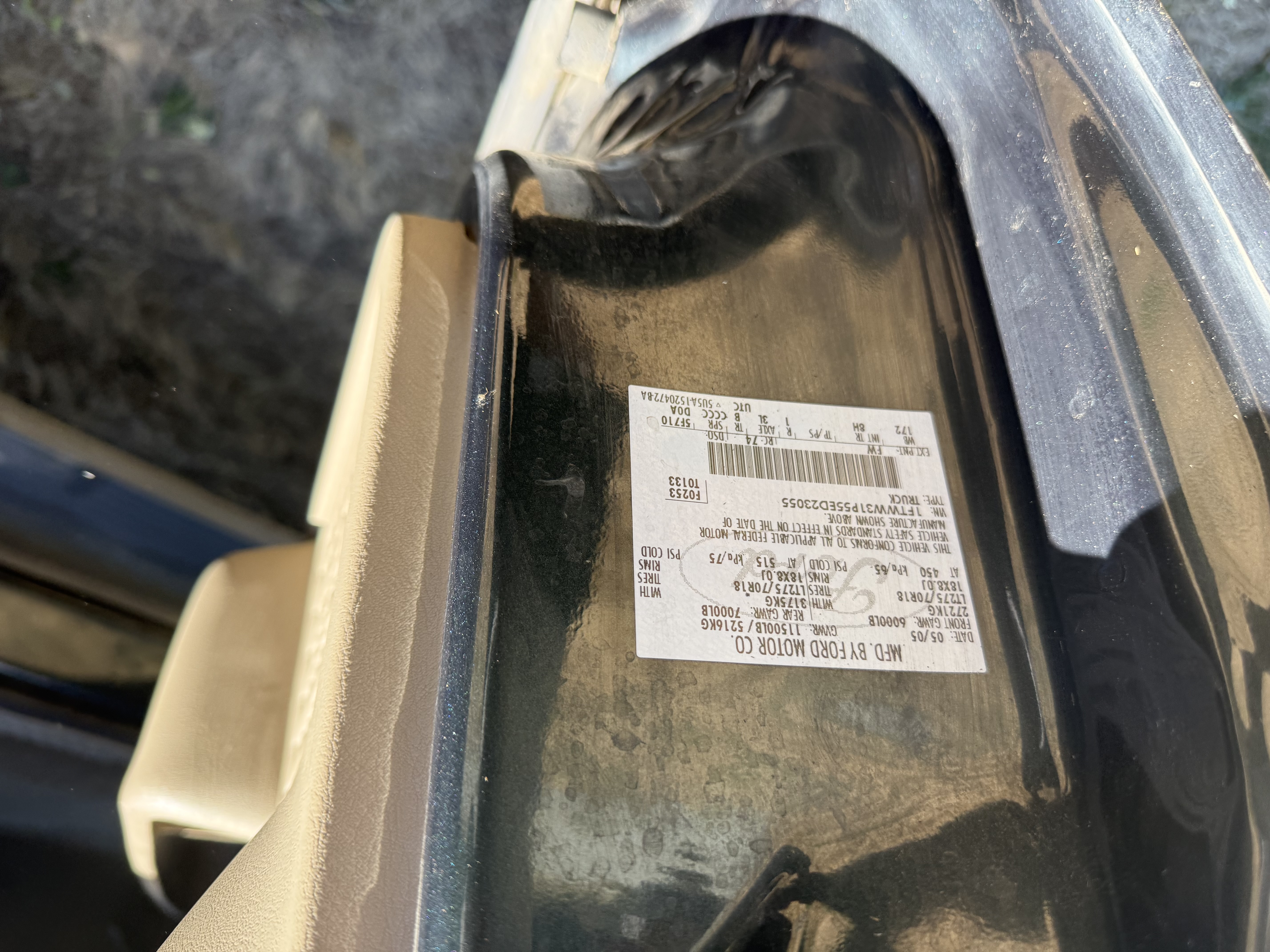 Used 2005 Ford F350 Lariat AWD/4WD image 13