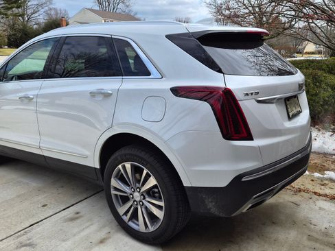Used 2025 Cadillac XT5 Premium Luxury image 5