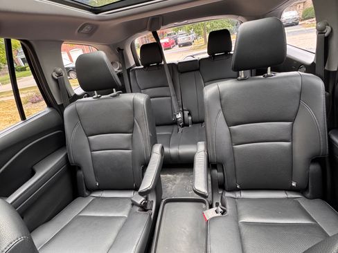 Used 2019 Honda Pilot Elite image 8