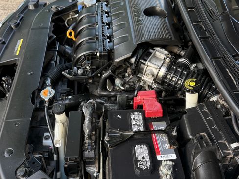 Used 2019 Nissan Sentra S FWD image 14