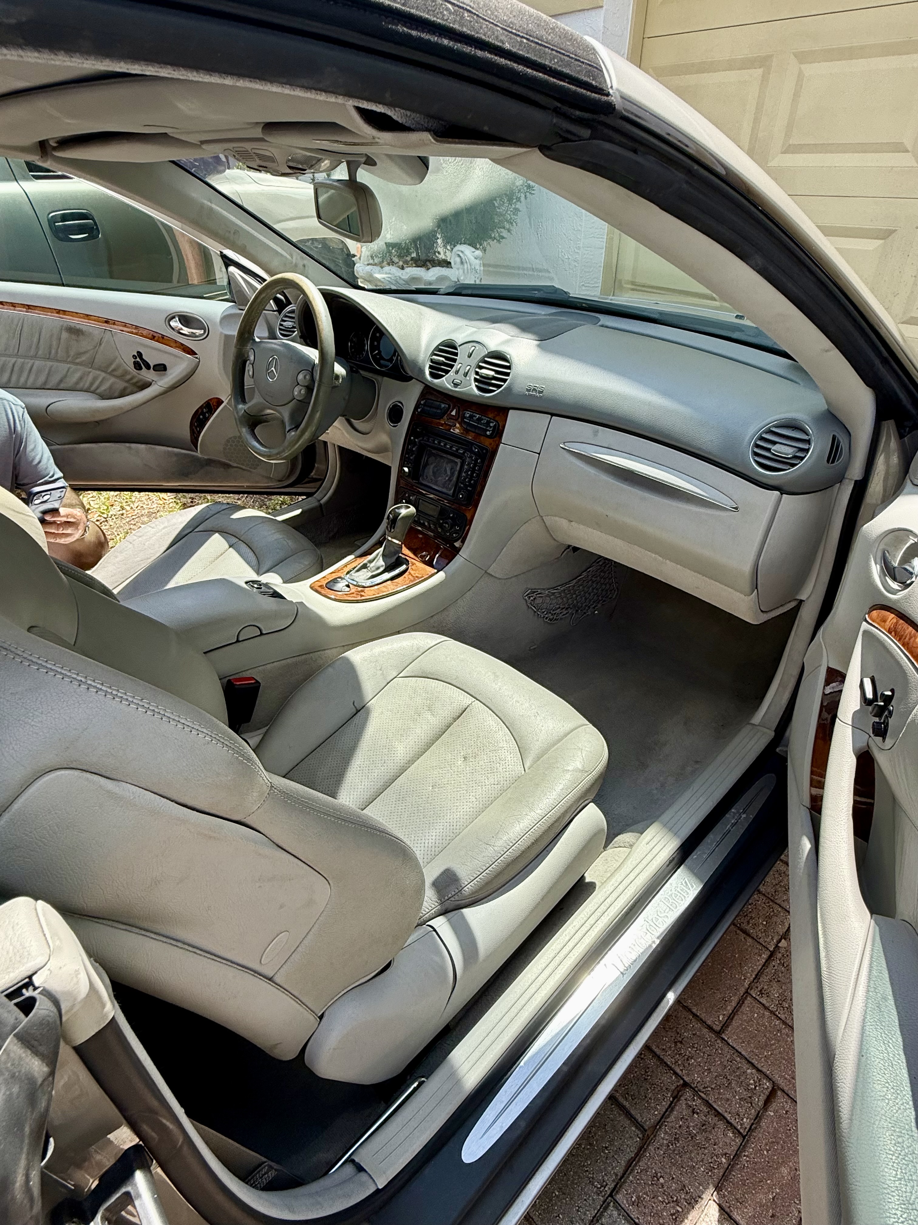 Used 2004 Mercedes-Benz CLK 320 Cabriolet image 13