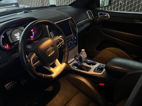 Used 2018 Jeep Grand Cherokee Trackhawk image 5